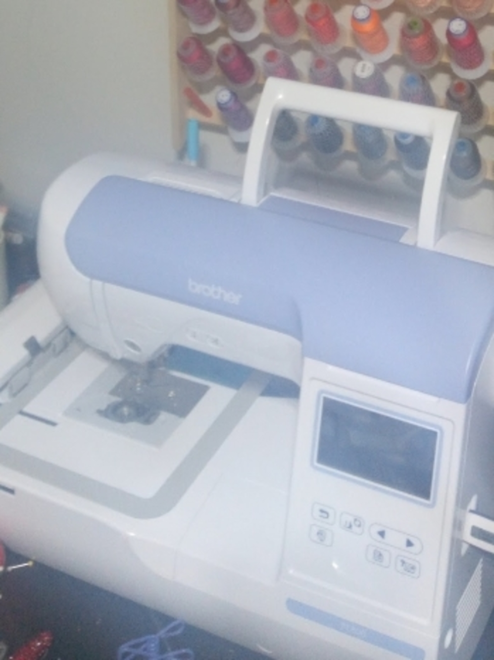 NOTE: DOESN'T WORK AT ALL Brother Sewing & Embroidery Machine